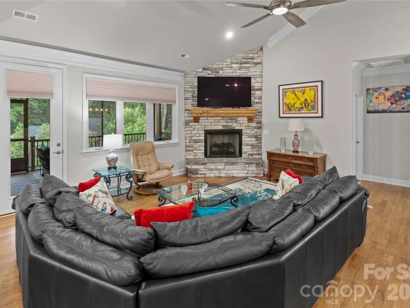 5106 Silver Trace Lane, Denver, NC 28037.  MLS# CAR4393759, YatesRealty ID 34012. 