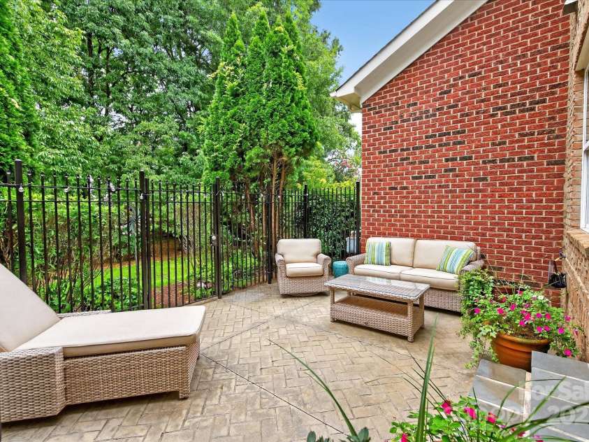 9614 Wheatfield Road, Charlotte, NC 28277.  MLS# CAR4292920, YatesRealty ID 34012. 