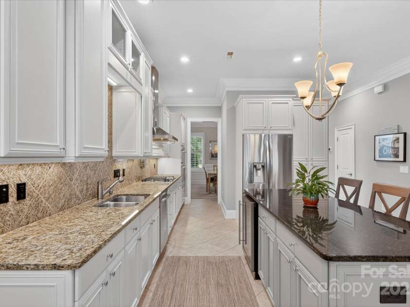 9614 Wheatfield Road, Charlotte, NC 28277.  MLS# CAR4292920, YatesRealty ID 34012. 