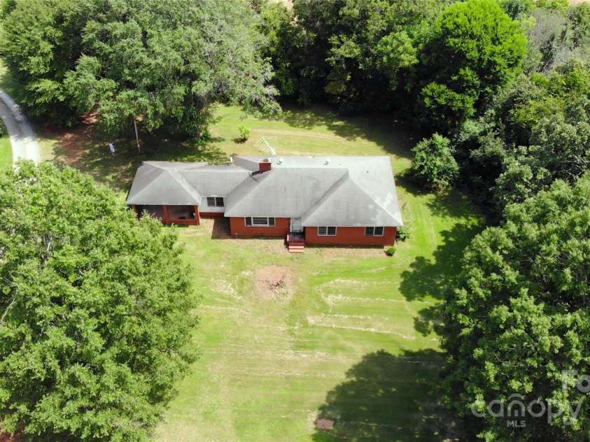 14532 Beatties Ford Road, Huntersville, NC 28078.  MLS# CAR4292699, YatesRealty ID 34013. 