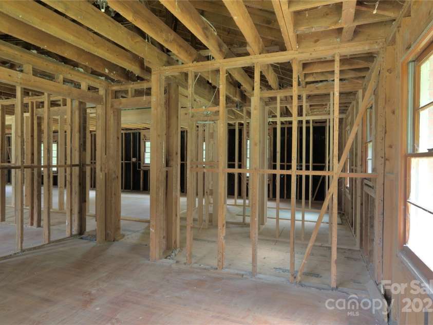 14532 Beatties Ford Road, Huntersville, NC 28078.  MLS# CAR4292699, YatesRealty ID 34013. 