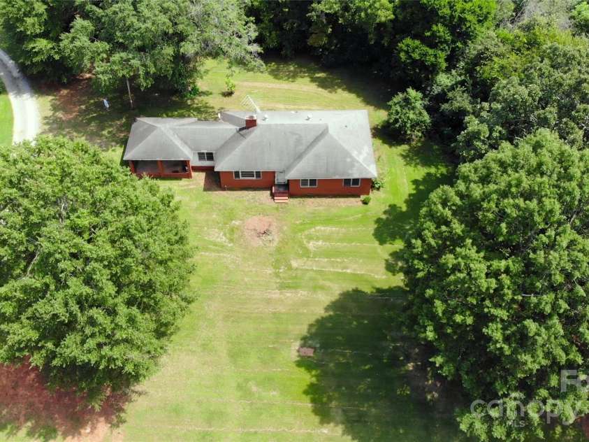 14532 Beatties Ford Road, Huntersville, NC 28078.  MLS# CAR4292699, YatesRealty ID 34013. 