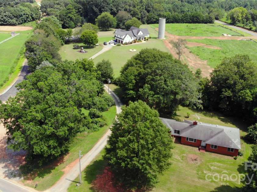 14532 Beatties Ford Road, Huntersville, NC 28078.  MLS# CAR4292699, YatesRealty ID 34013. 