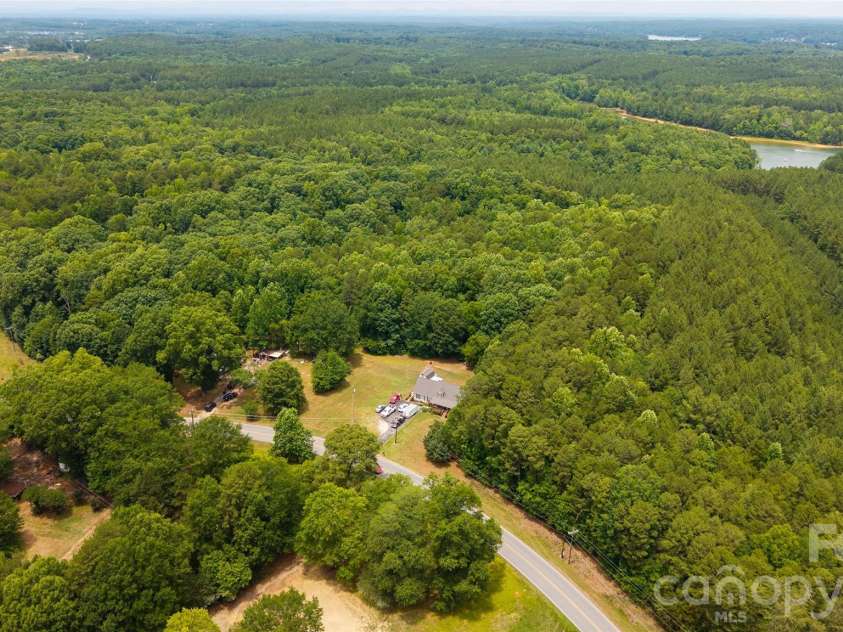 8628 Island Point Road, Sherrills Ford, NC 28673.  MLS# CAR4395855, YatesRealty ID 34013. 