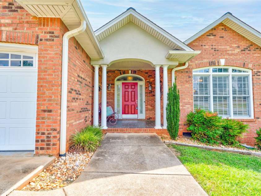 1352 Harvest Moon Way, Shelby, NC 28150.  MLS# CAR4284144, YatesRealty ID 34015. 