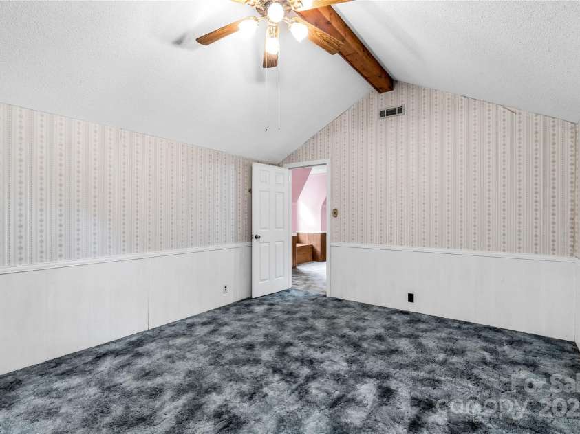 2163 Golf Course Road, Lancaster, SC 29720.  MLS# CAR4290177, YatesRealty ID 34016. 