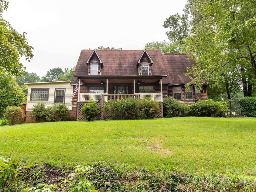 2163 Golf Course Road, Lancaster, SC 29720.  MLS# CAR4290177, YatesRealty ID 34016. 