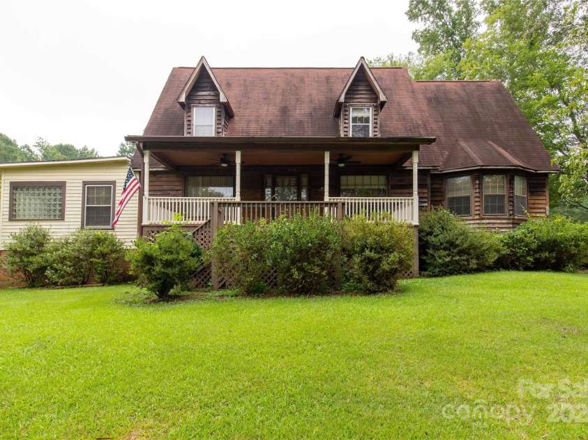 2163 Golf Course Road, Lancaster, SC 29720.  MLS# CAR4290177, YatesRealty ID 34016. 