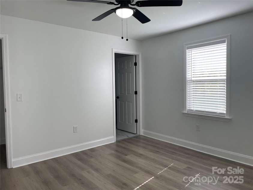 210 River Drive, Gaffney, SC 29340.  MLS# CAR4290099, YatesRealty ID 34017. 