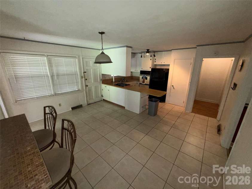 3930 Fircrest Drive, Charlotte, NC 28217.  MLS# CAR4397483, YatesRealty ID 34018. 