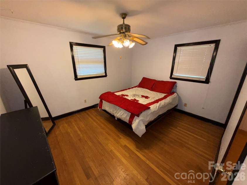 3930 Fircrest Drive, Charlotte, NC 28217.  MLS# CAR4397483, YatesRealty ID 34018. 