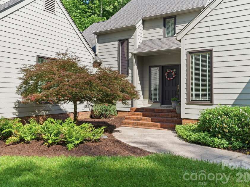 2402 Beaucatcher Lane, Charlotte, NC 28270.  MLS# CAR4394384, YatesRealty ID 34019. WELCOME HOME!