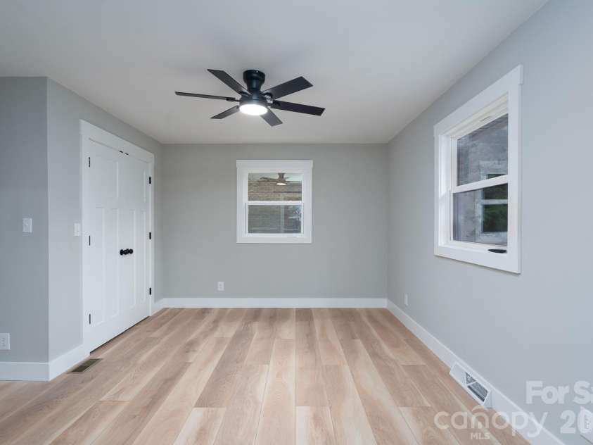 719 Forest Street, Concord, NC 28025.  MLS# CAR4398368, YatesRealty ID 34020. 