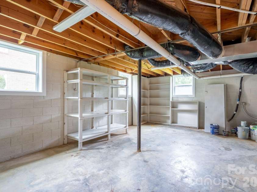 719 Forest Street, Concord, NC 28025.  MLS# CAR4398368, YatesRealty ID 34020. 