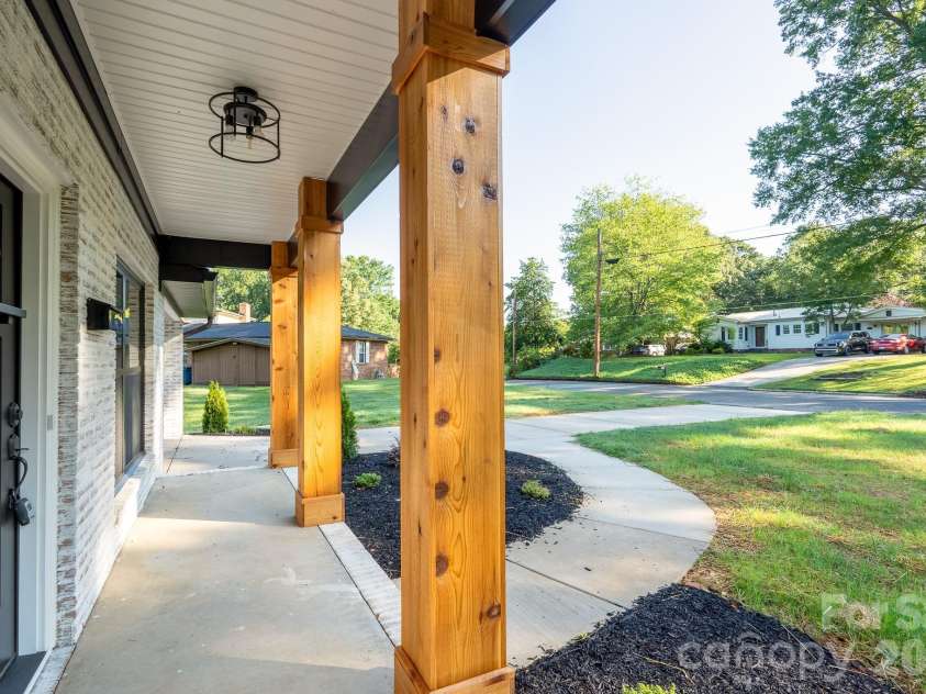 719 Forest Street, Concord, NC 28025.  MLS# CAR4398368, YatesRealty ID 34020. 