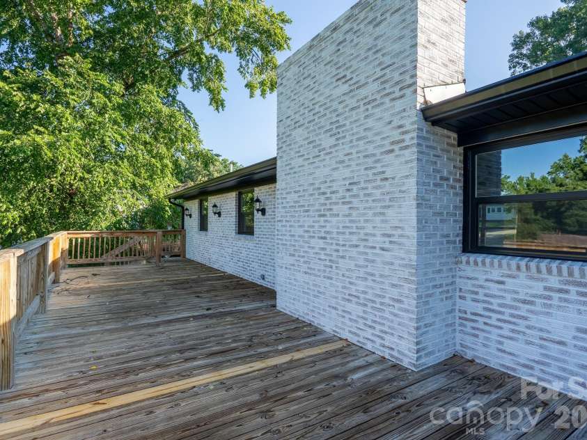 719 Forest Street, Concord, NC 28025.  MLS# CAR4398368, YatesRealty ID 34020. 