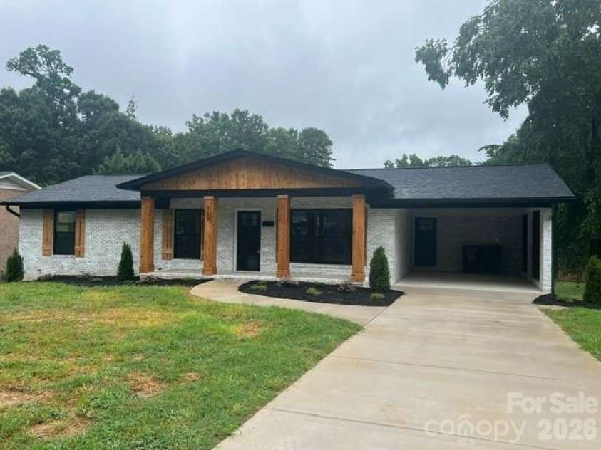 719 Forest Street, Concord, NC 28025.  MLS# CAR4398368, YatesRealty ID 34020. 