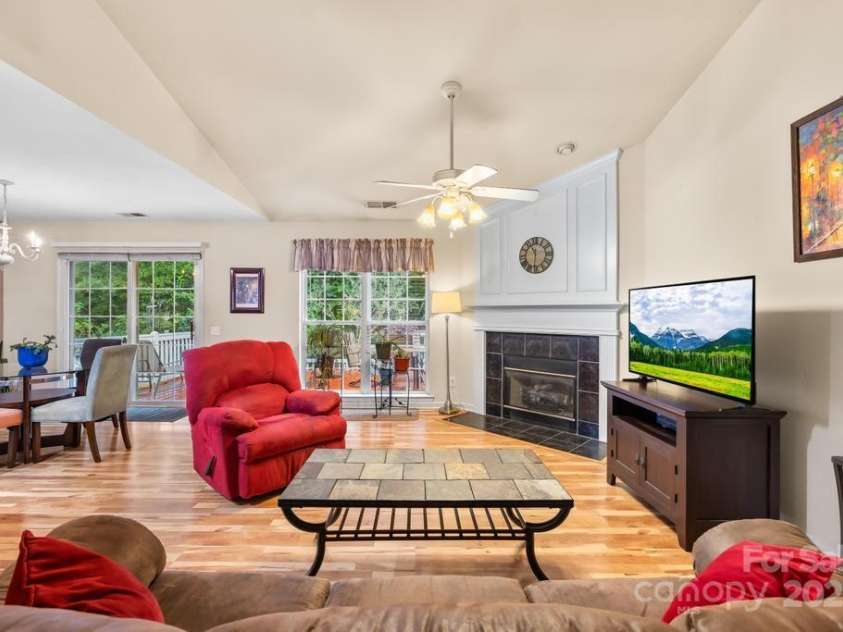 7229 Wingstone Lane, Charlotte, NC 28262.  MLS# CAR4292569, YatesRealty ID 34020. 