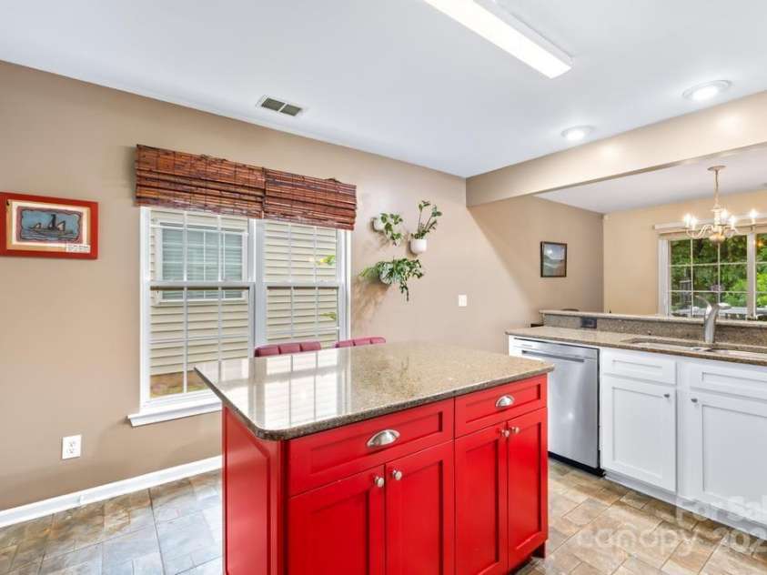 7229 Wingstone Lane, Charlotte, NC 28262.  MLS# CAR4292569, YatesRealty ID 34020. 