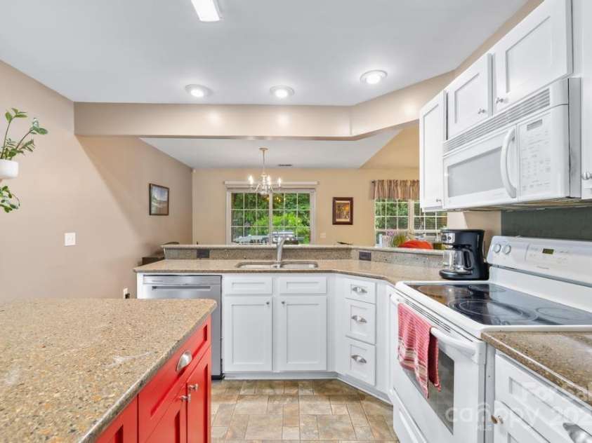 7229 Wingstone Lane, Charlotte, NC 28262.  MLS# CAR4292569, YatesRealty ID 34020. 