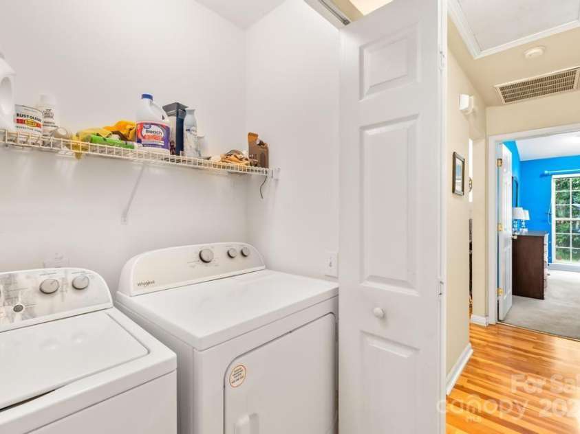 7229 Wingstone Lane, Charlotte, NC 28262.  MLS# CAR4292569, YatesRealty ID 34020. 