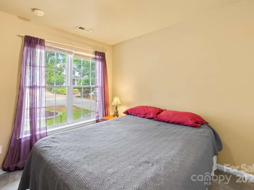 7229 Wingstone Lane, Charlotte, NC 28262.  MLS# CAR4292569, YatesRealty ID 34020. 
