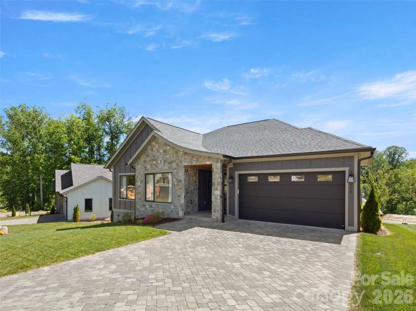 308 Avery Trail Drive, Arden, NC 28704.  MLS# CAR4383594, YatesRealty ID 34021. 