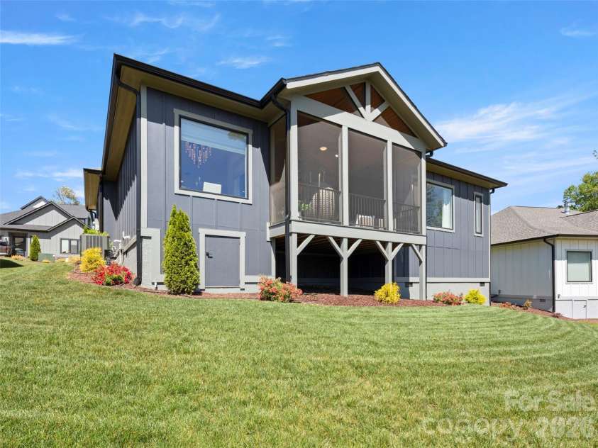 308 Avery Trail Drive, Arden, NC 28704.  MLS# CAR4383594, YatesRealty ID 34021. 