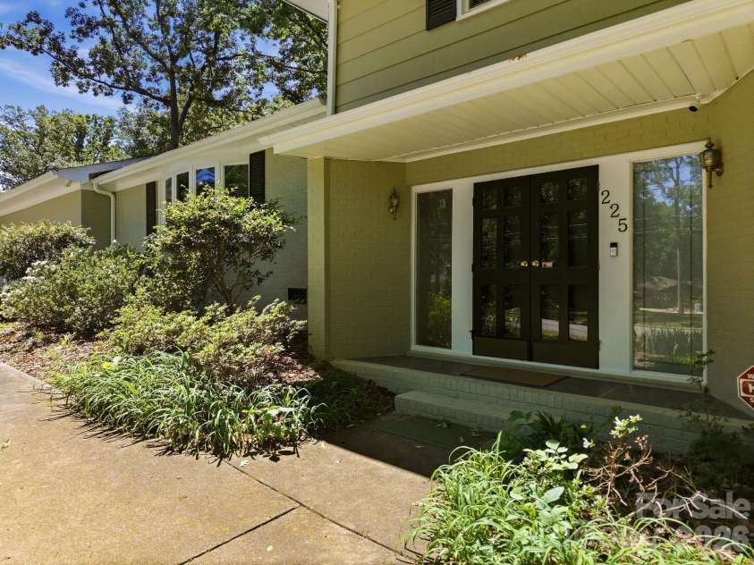 225 Stonewall Road, Salisbury, NC 28144.  MLS# CAR4380928, YatesRealty ID 34022. 