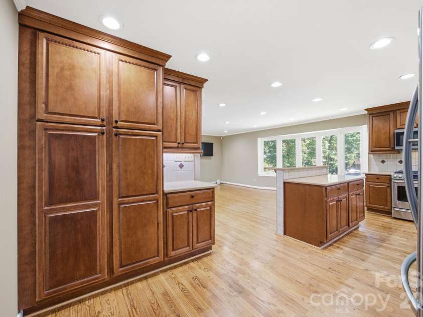 225 Stonewall Road, Salisbury, NC 28144.  MLS# CAR4380928, YatesRealty ID 34022. 