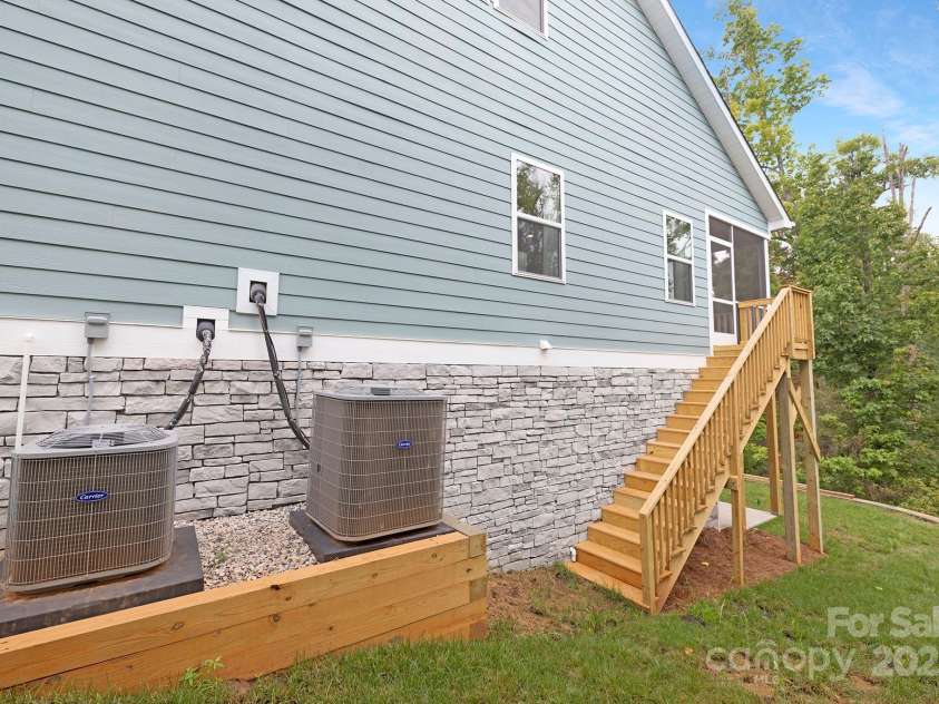 24558 Blue Heron Circle, Lancaster, SC 29720.  MLS# CAR4247211, YatesRealty ID 34022. 