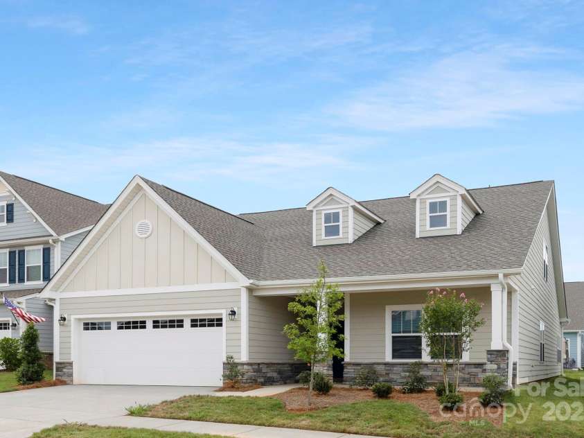 40310 Crooked Stick Drive, Lancaster, SC 29720.  MLS# CAR4268914, YatesRealty ID 34023. 