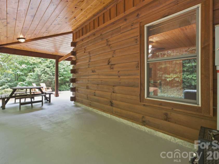 1026 High Top Mountain Road, Whittier, NC 28789.  MLS# CAR4395449, YatesRealty ID 34024. 