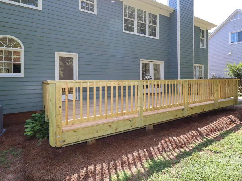 21514 Gulfstar Court, Cornelius, NC 28031.  MLS# CAR4271348, YatesRealty ID 34024. 