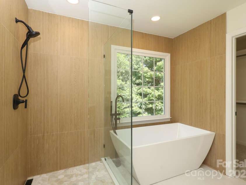 21514 Gulfstar Court, Cornelius, NC 28031.  MLS# CAR4271348, YatesRealty ID 34024. 