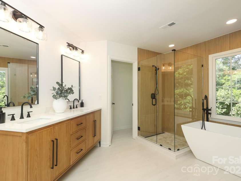 21514 Gulfstar Court, Cornelius, NC 28031.  MLS# CAR4271348, YatesRealty ID 34024. 