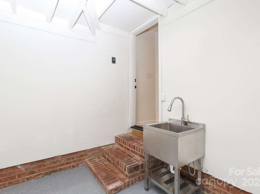 21514 Gulfstar Court, Cornelius, NC 28031.  MLS# CAR4271348, YatesRealty ID 34024. 