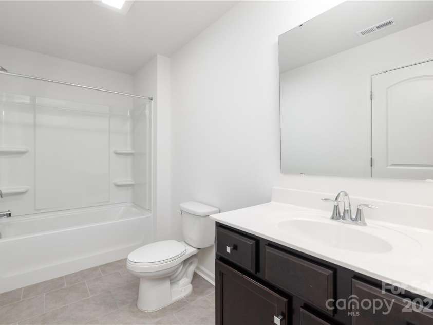 13091 Arnold Palmer Circle, Lancaster, SC 29720.  MLS# CAR4288305, YatesRealty ID 34025. 