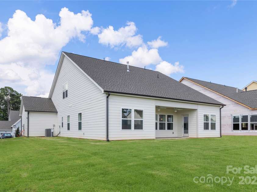 13091 Arnold Palmer Circle, Lancaster, SC 29720.  MLS# CAR4288305, YatesRealty ID 34025. 