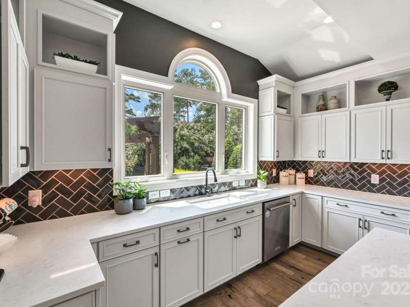 1041 Chippenham Avenue, Lancaster, SC 29720.  MLS# CAR4293694, YatesRealty ID 34026. 