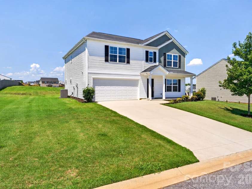7061 Luna Mae Court, Boiling Springs, SC 29316.  MLS# CAR4373315, YatesRealty ID 34026. 