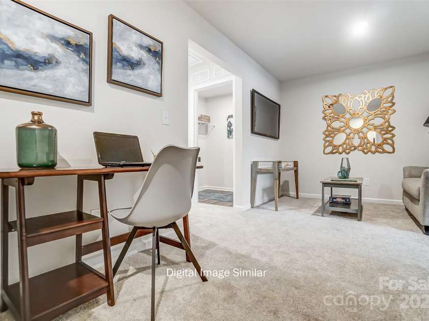 7126 Hodges Meadow Lane, Charlotte, NC 28213.  MLS# CAR4275911, YatesRealty ID 34027. 