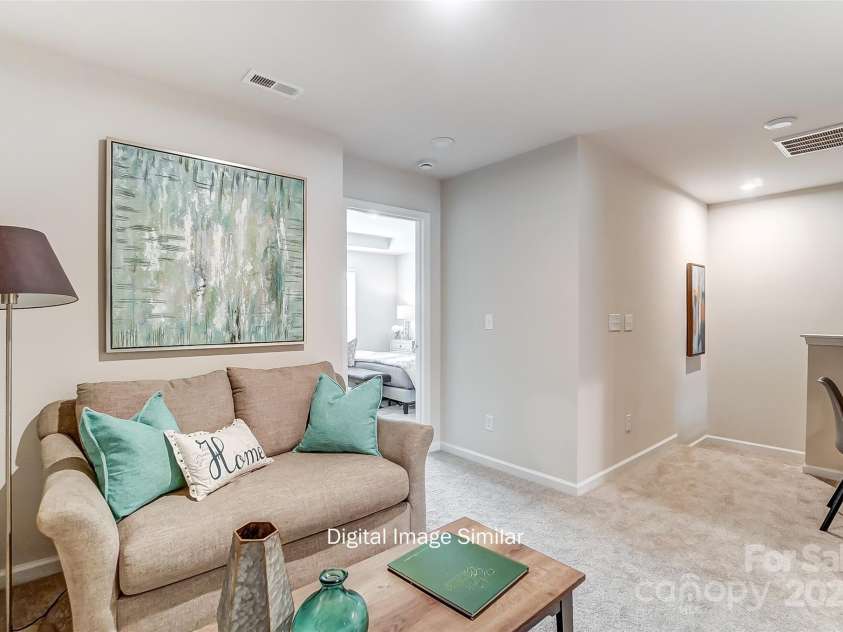 7126 Hodges Meadow Lane, Charlotte, NC 28213.  MLS# CAR4275911, YatesRealty ID 34027. 