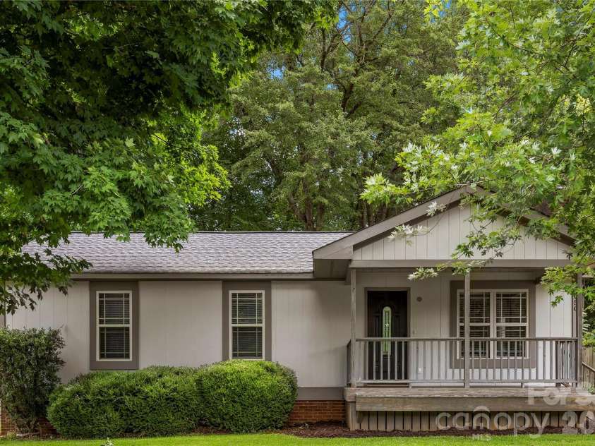 1050 Hay Row Road, Clover, SC 29710.  MLS# CAR4396239, YatesRealty ID 34028. 