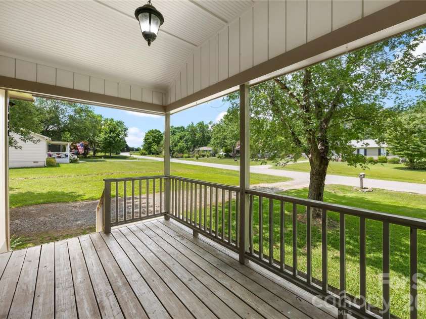 1050 Hay Row Road, Clover, SC 29710.  MLS# CAR4396239, YatesRealty ID 34028. 