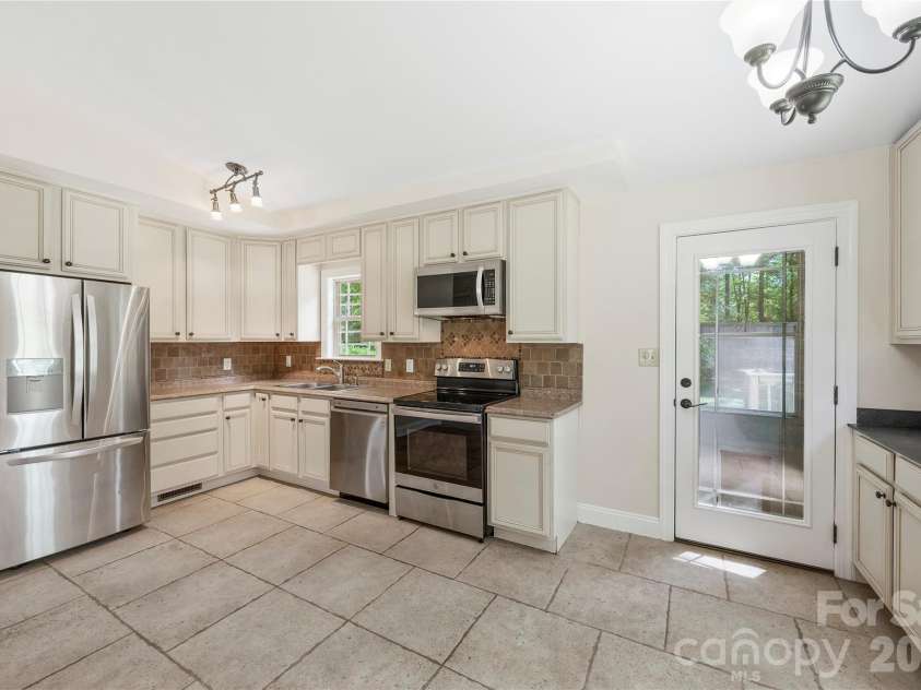 1050 Hay Row Road, Clover, SC 29710.  MLS# CAR4396239, YatesRealty ID 34028. 