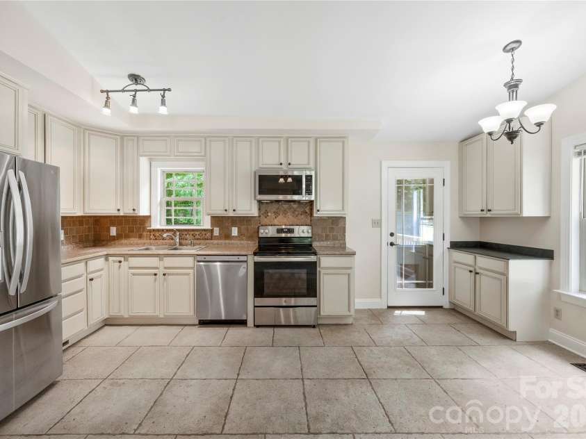 1050 Hay Row Road, Clover, SC 29710.  MLS# CAR4396239, YatesRealty ID 34028. 
