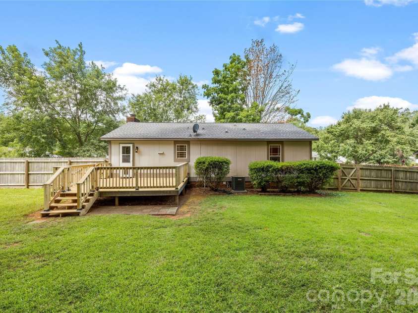 1050 Hay Row Road, Clover, SC 29710.  MLS# CAR4396239, YatesRealty ID 34028. 