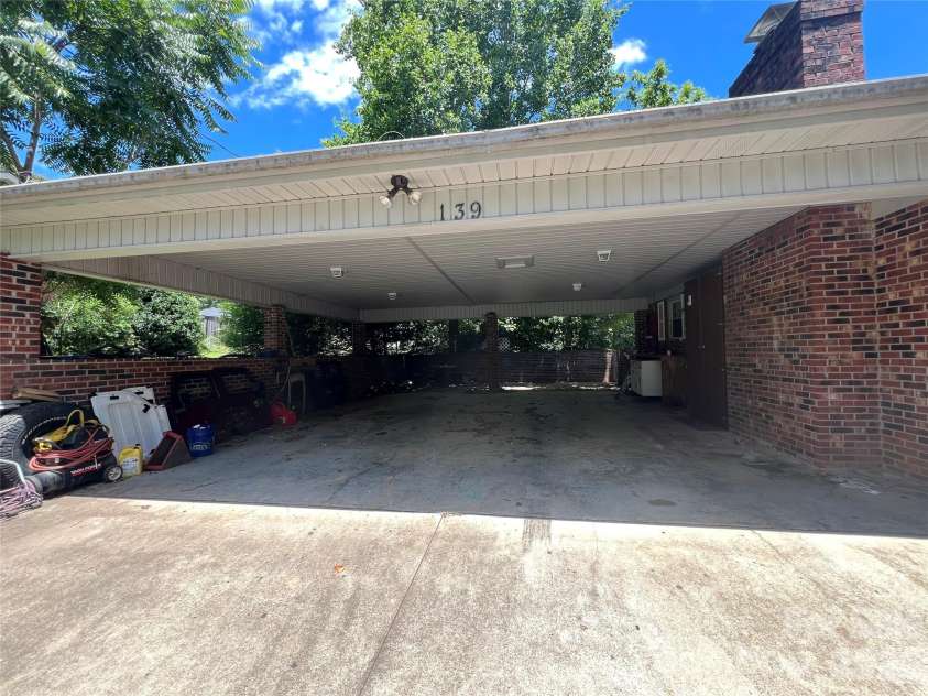 139 Vista Drive, Forest City, NC 28043.  MLS# CAR4395547, YatesRealty ID 34029. 