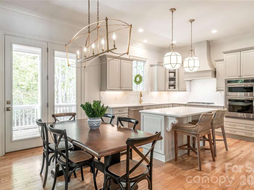 20 East Owl Creek Lane, Fairview, NC 28730.  MLS# CAR4258624, YatesRealty ID 3403. 